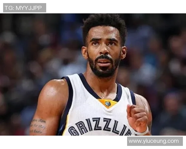 足球明星抽烟现象探讨及其对职业生涯的影响分析 足球明星抽烟现象探讨及其对职业生涯的影响分析