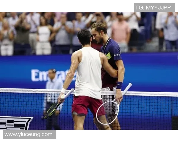 南京网球队与重庆网球队赛后复盘分析精彩配合与战术执行 南京网球队与重庆网球队赛后复盘分析精彩配合与战术执行